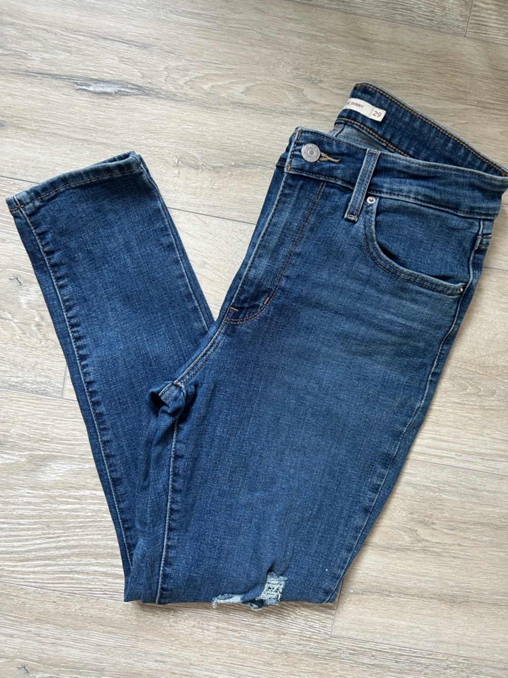 Levi's Women's Dark Blue High Waist Skinny Jeans Size 29
